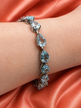 Swiss Blue Topaz, AAA. Pear-shaped Gemstone Tennis Bracelet. S925. Authentic!